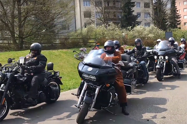Video: Harley-Hasen unterwegs nach Bremgarten Aargau